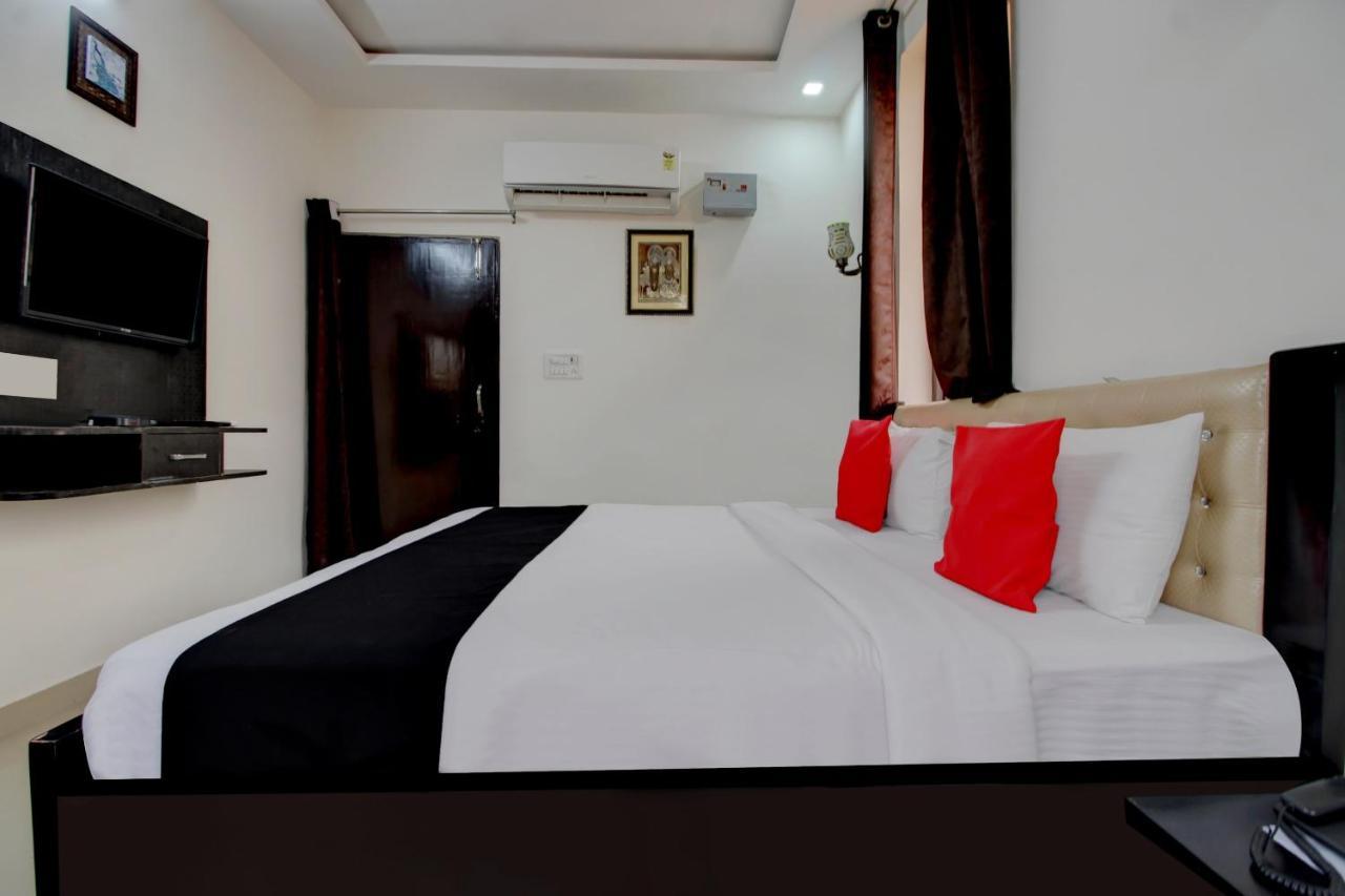 Elegance Resort Матхура Экстерьер фото