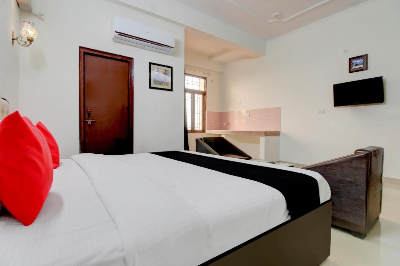 Elegance Resort Матхура Экстерьер фото